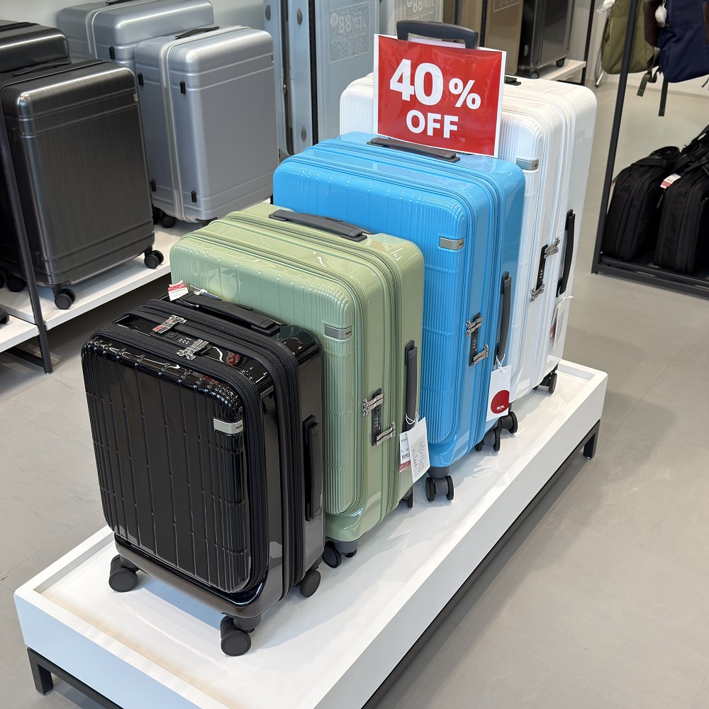新品中古品SK-II ファンデーショ440番ケース&ブラシセット 多機能スーツケース「ディフェレンス」が期間限定で40％OFF！🧳✨